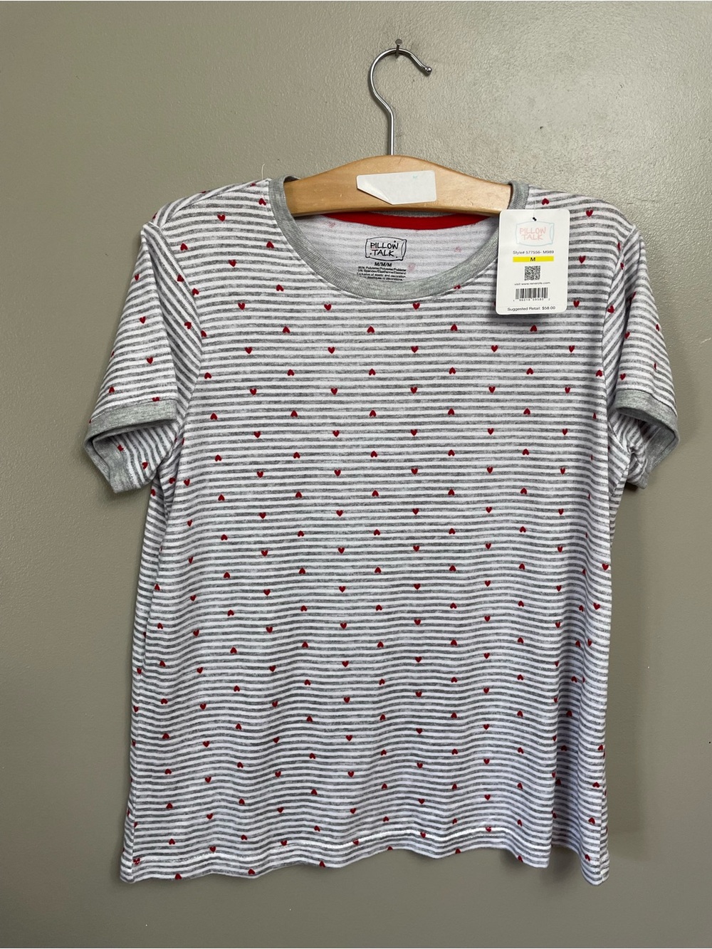 NWT Pillow Talk gray heart Print Pajama Top, Size Medium